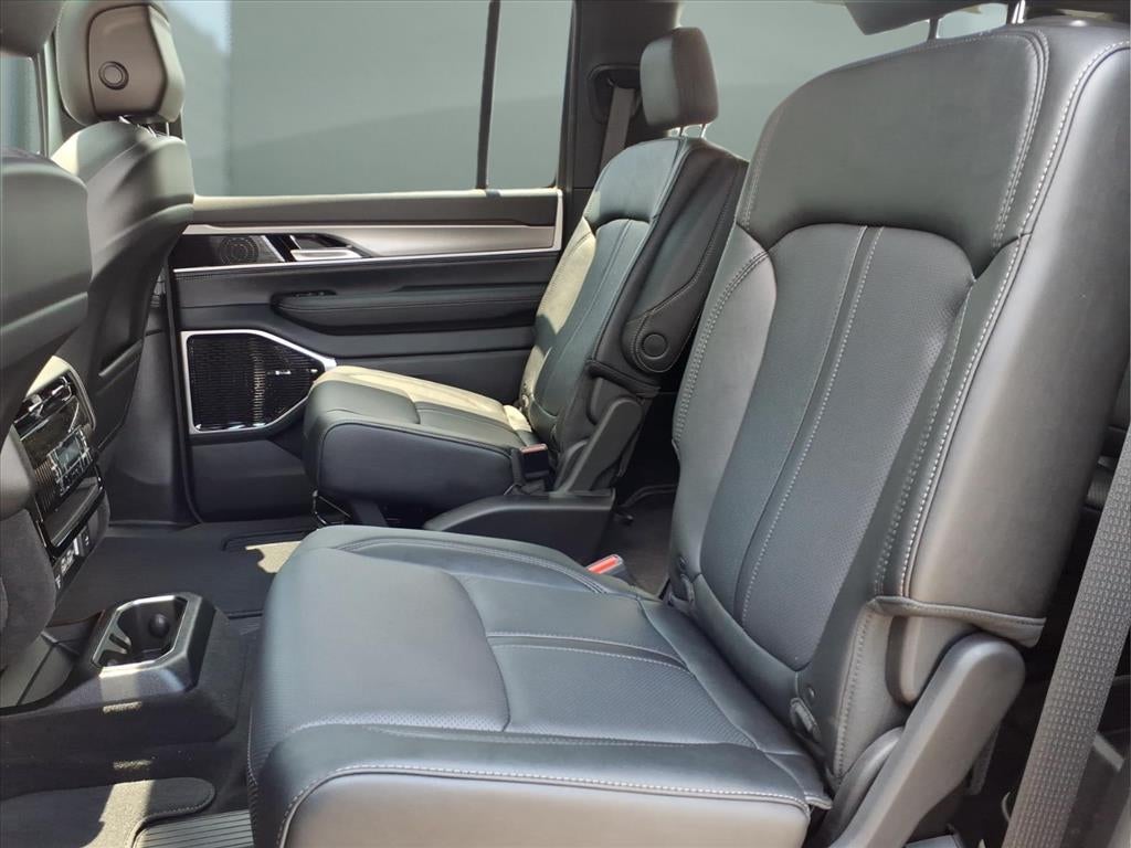 2026 Jeep Grand Wagoneer GRAND WAGONEER L LIMITED ALTITUDE 4X4