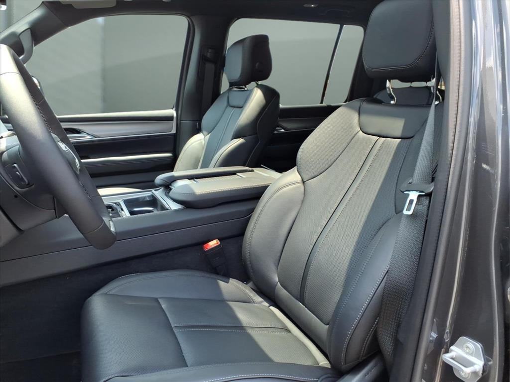 2026 Jeep Grand Wagoneer GRAND WAGONEER L LIMITED ALTITUDE 4X4