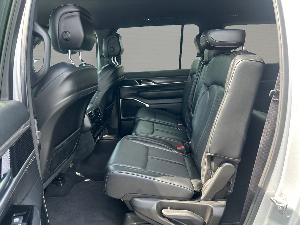 2023 Jeep Wagoneer L Series III