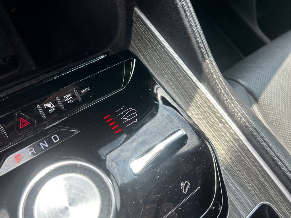 2023 Jeep Wagoneer L Series III