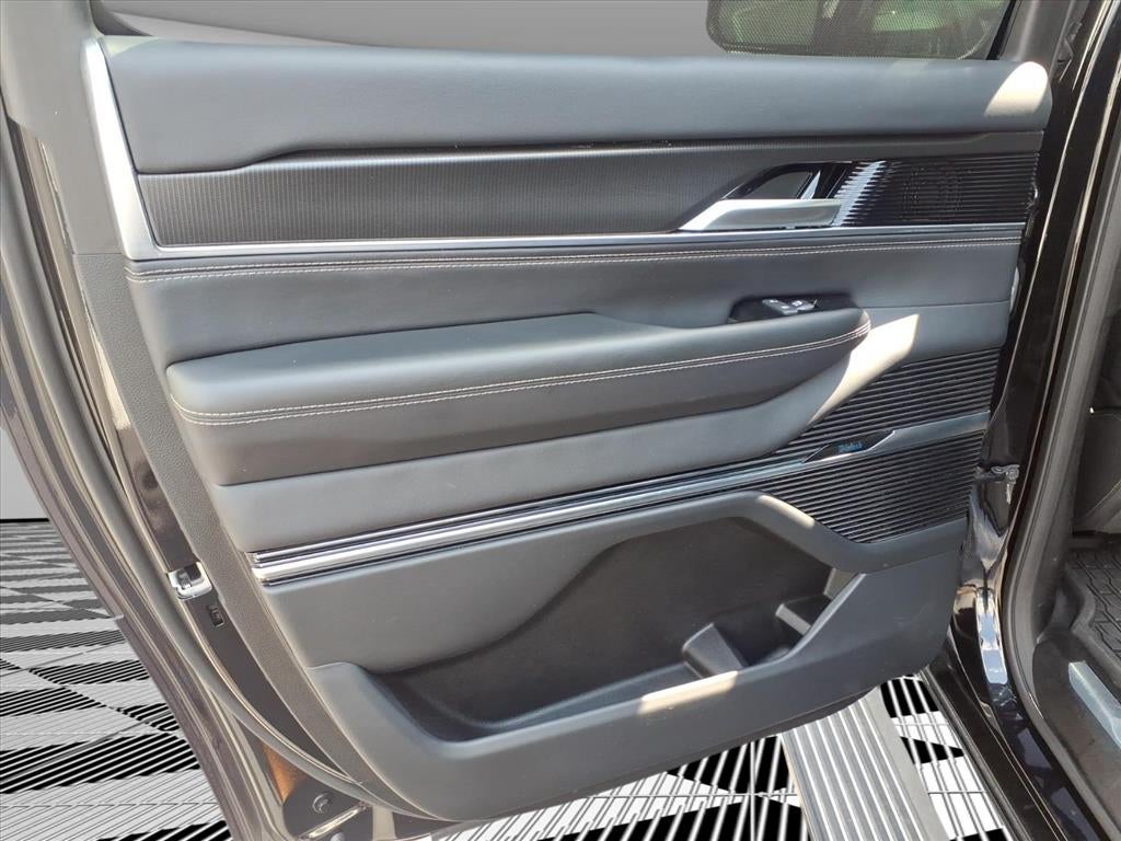 2024 Jeep Grand Wagoneer L Series II 4x4