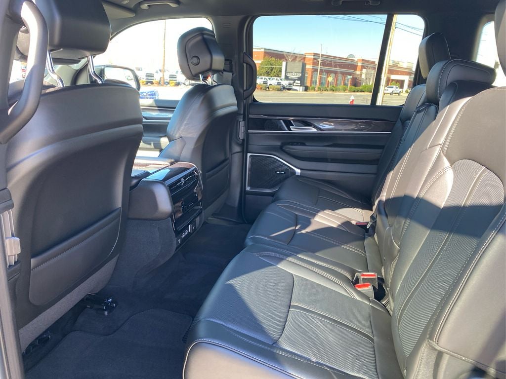 2024 Jeep Wagoneer Series I 4x2