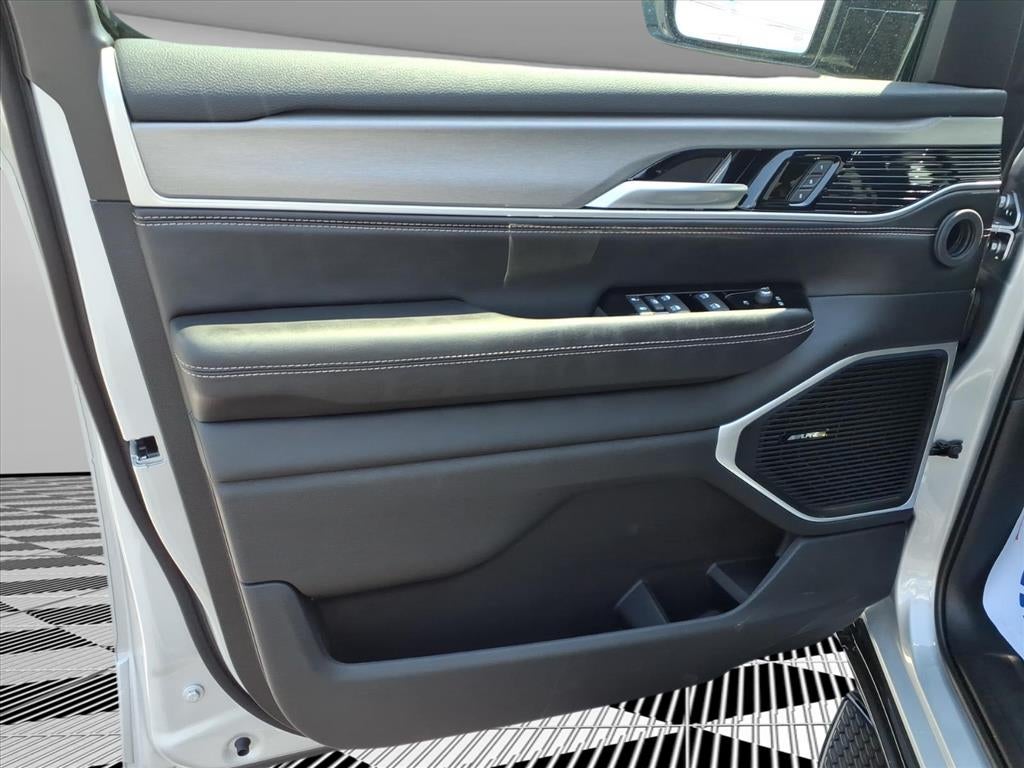 2026 Jeep Grand Wagoneer GRAND WAGONEER UPLAND 4X4