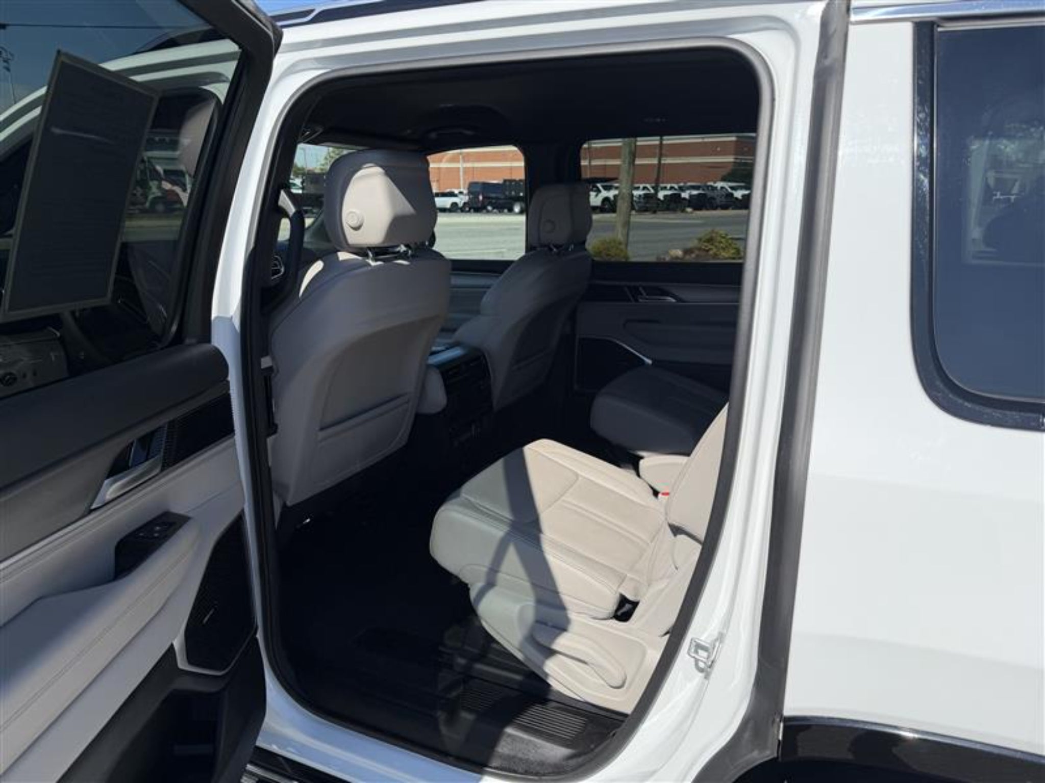 2025 Jeep Wagoneer Carbide 4x4