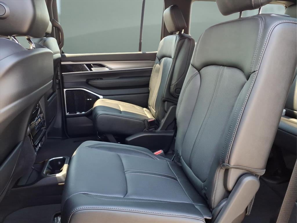 2026 Jeep Grand Wagoneer GRAND WAGONEER LIMITED ALTITUDE 4X4