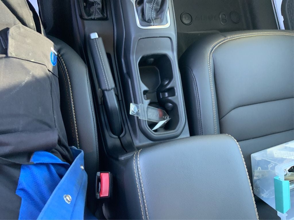 2026 Jeep Gladiator GLADIATOR SAHARA 4X4