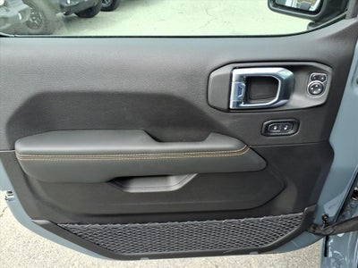 2026 Jeep Gladiator GLADIATOR SAHARA 4X4