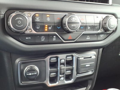 2026 Jeep Gladiator GLADIATOR SAHARA 4X4