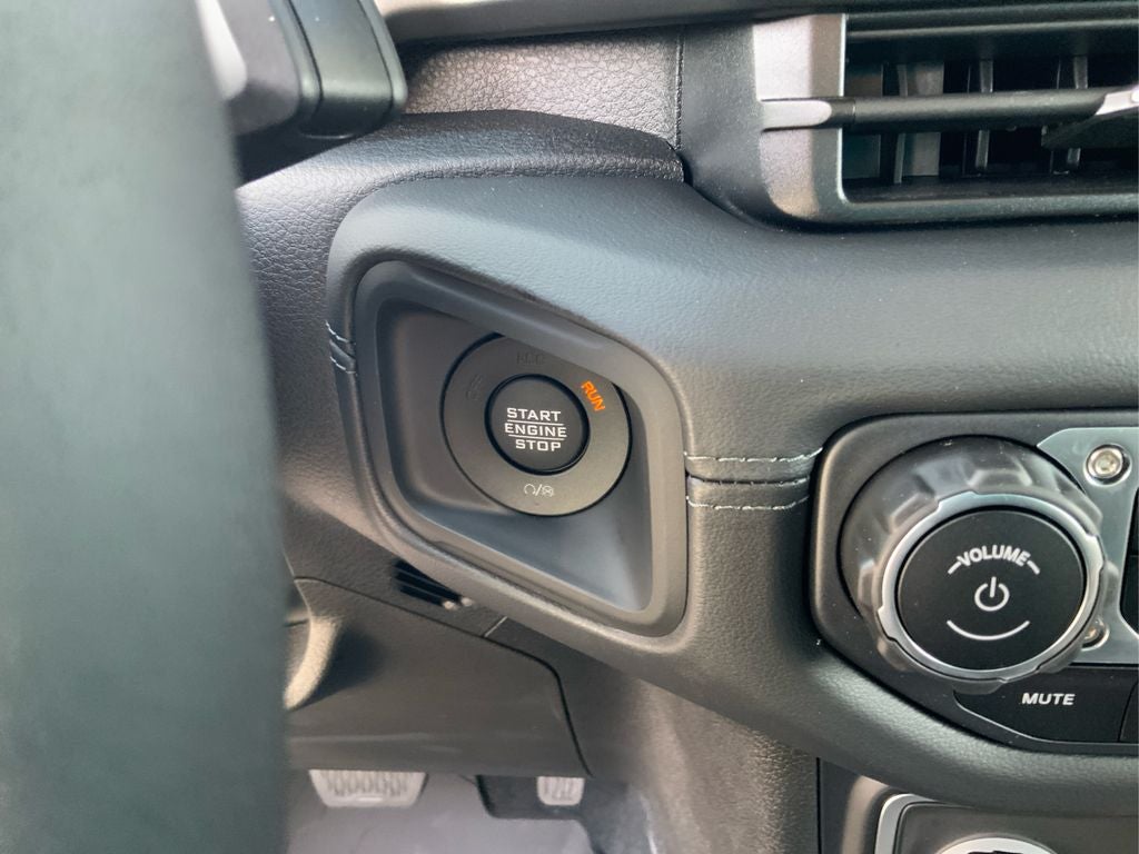 2025 Jeep Gladiator GLADIATOR MOJAVE X 4X4