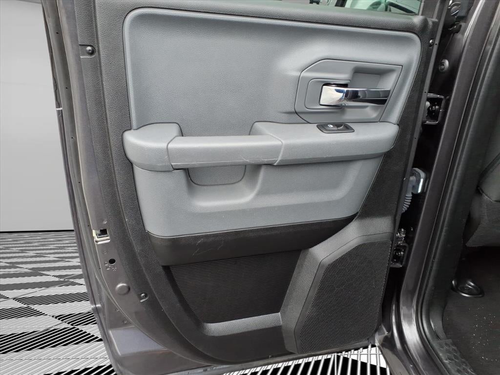2024 RAM 1500 Classic SLT Quad Cab 4x4 6'4' Box