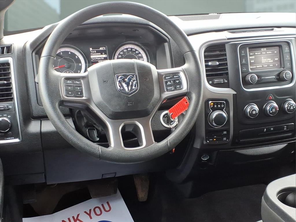 2024 RAM 1500 Classic Warlock Crew Cab 4x4 5'7' Box