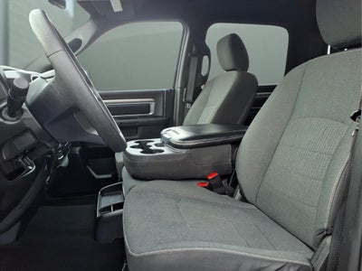 2024 RAM 1500 Classic Warlock Crew Cab 4x4 5'7' Box