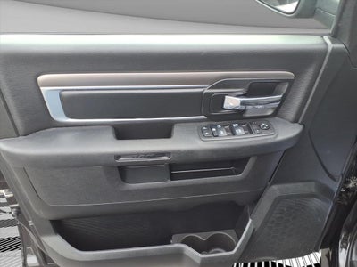 2024 RAM 1500 Classic Warlock Crew Cab 4x4 5'7' Box