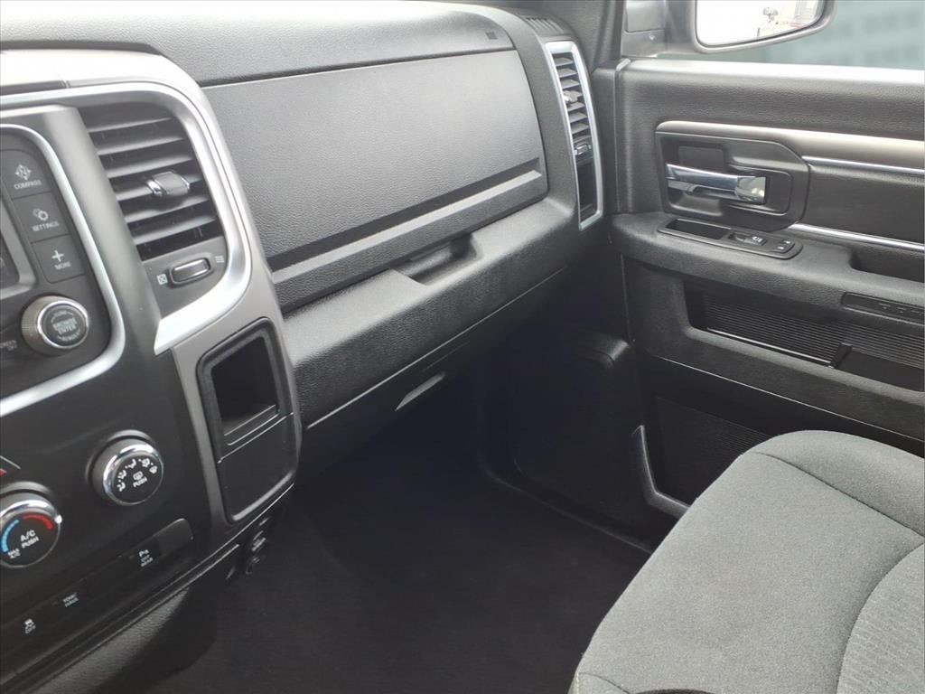 2024 RAM 1500 Classic Warlock Crew Cab 4x4 5'7' Box