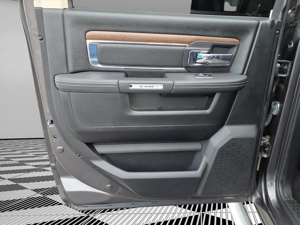 2016 RAM 1500 Laramie
