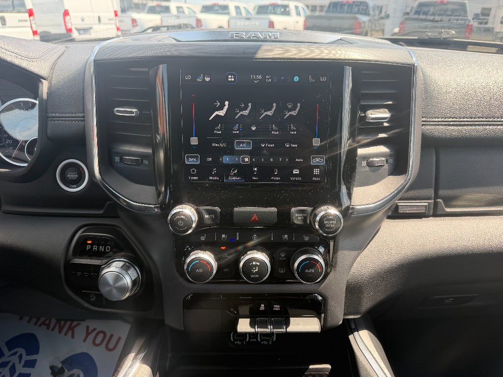 2024 RAM 1500 Laramie Crew Cab 4x2 5'7' Box