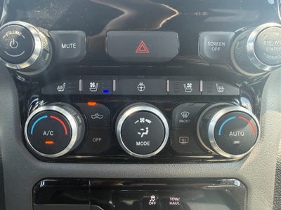 2024 RAM 1500 Laramie Crew Cab 4x2 5'7' Box