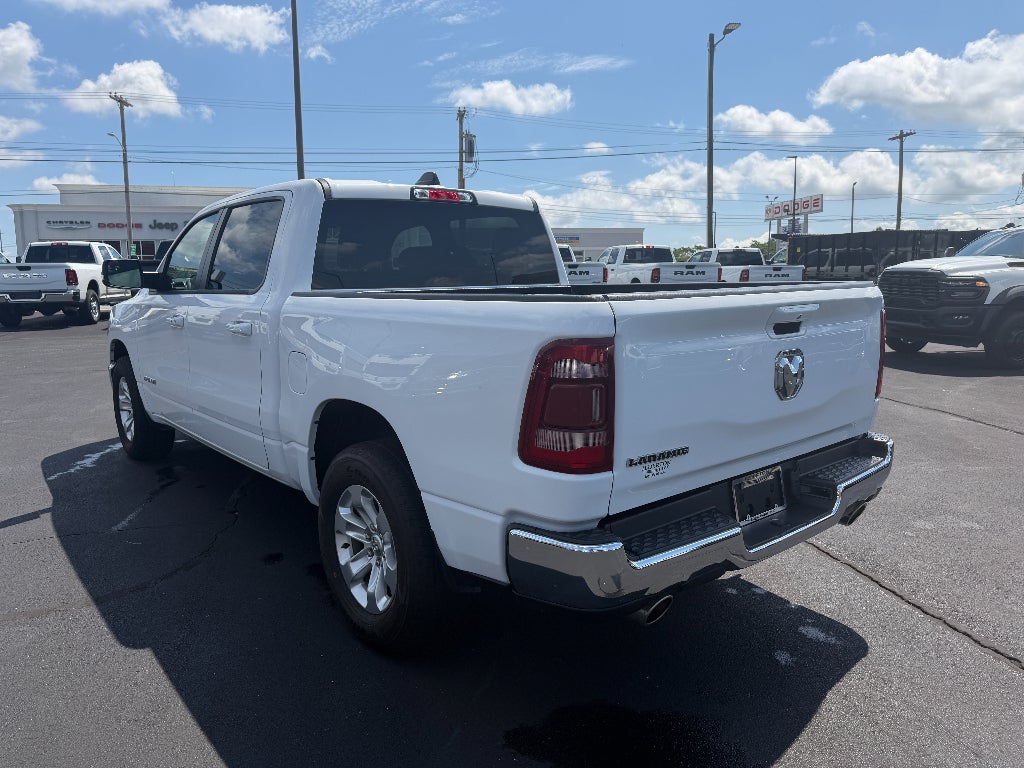 2024 RAM 1500 Laramie Crew Cab 4x2 5'7' Box