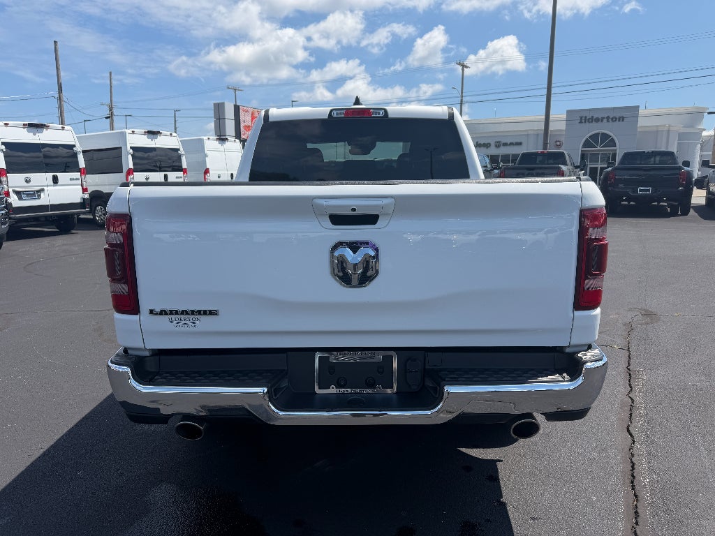 2024 RAM 1500 Laramie Crew Cab 4x2 5'7' Box