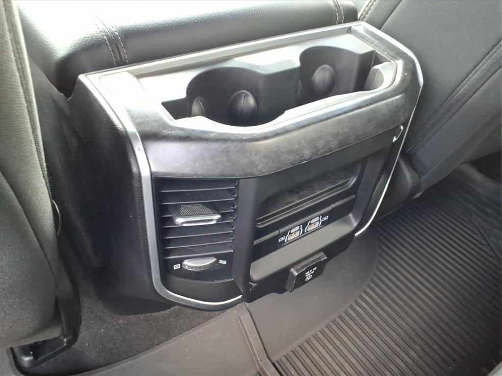2022 RAM 1500 Big Horn Quad Cab 4x4 6'4' Box