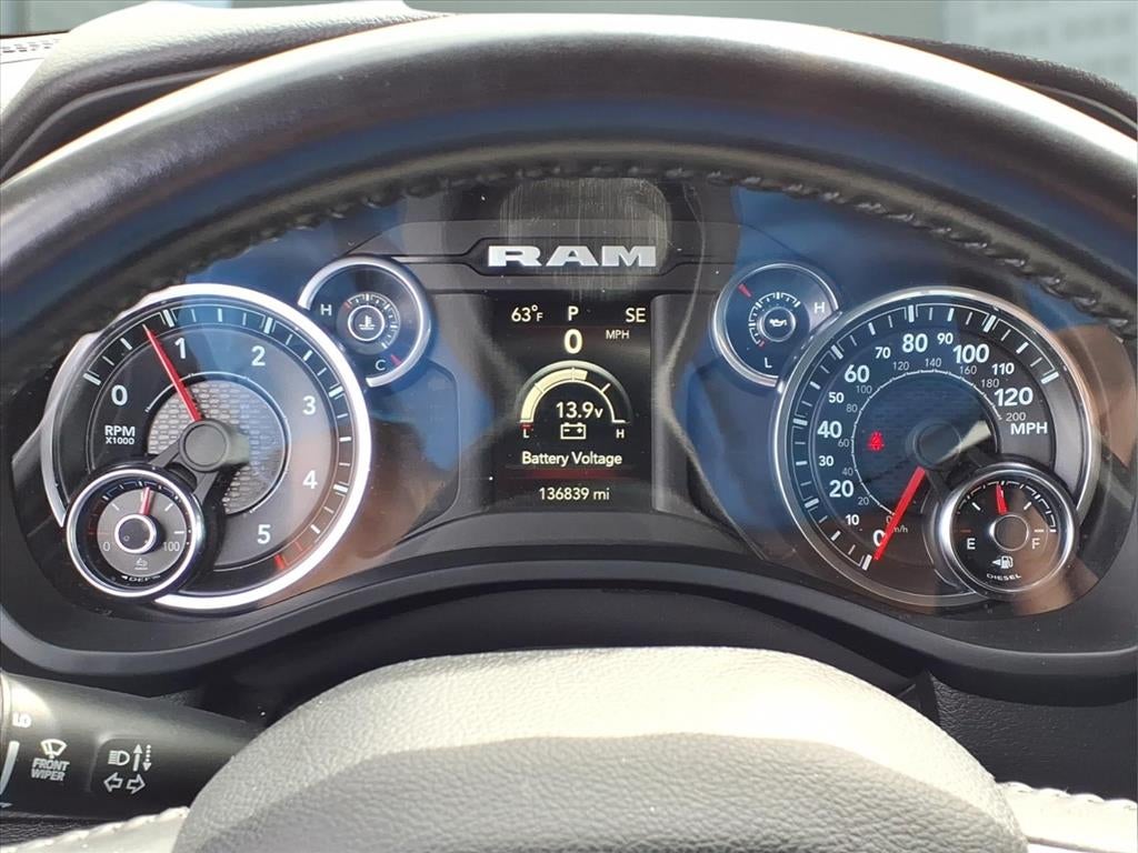 2022 RAM 1500 Big Horn Crew Cab 4x4 5'7' Box