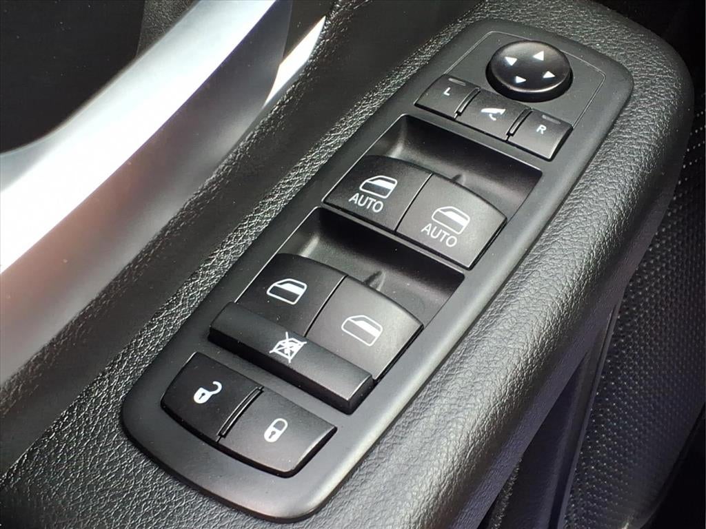 2021 RAM 1500 Big Horn Crew Cab 4x4 5'7' Box