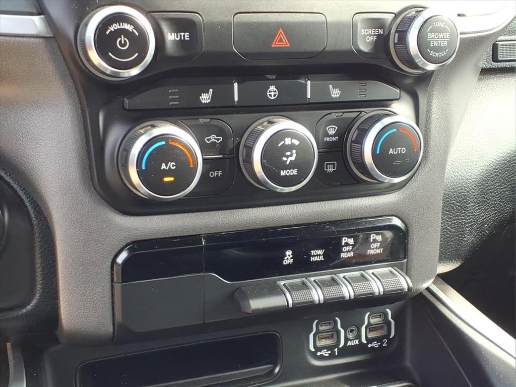 2021 RAM 1500 Big Horn Crew Cab 4x4 5'7' Box