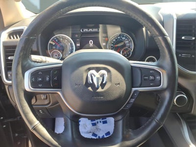 2020 RAM 1500 Big Horn Crew Cab 4x4 5'7' Box