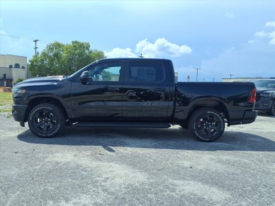 2026 RAM Ram 1500 RAM 1500 EXPRESS CREW CAB 4X4 5'7' BOX