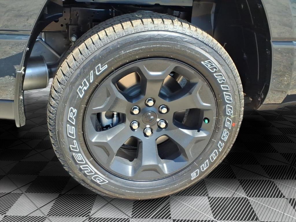 2026 RAM Ram 1500 RAM 1500 EXPRESS CREW CAB 4X4 5'7' BOX