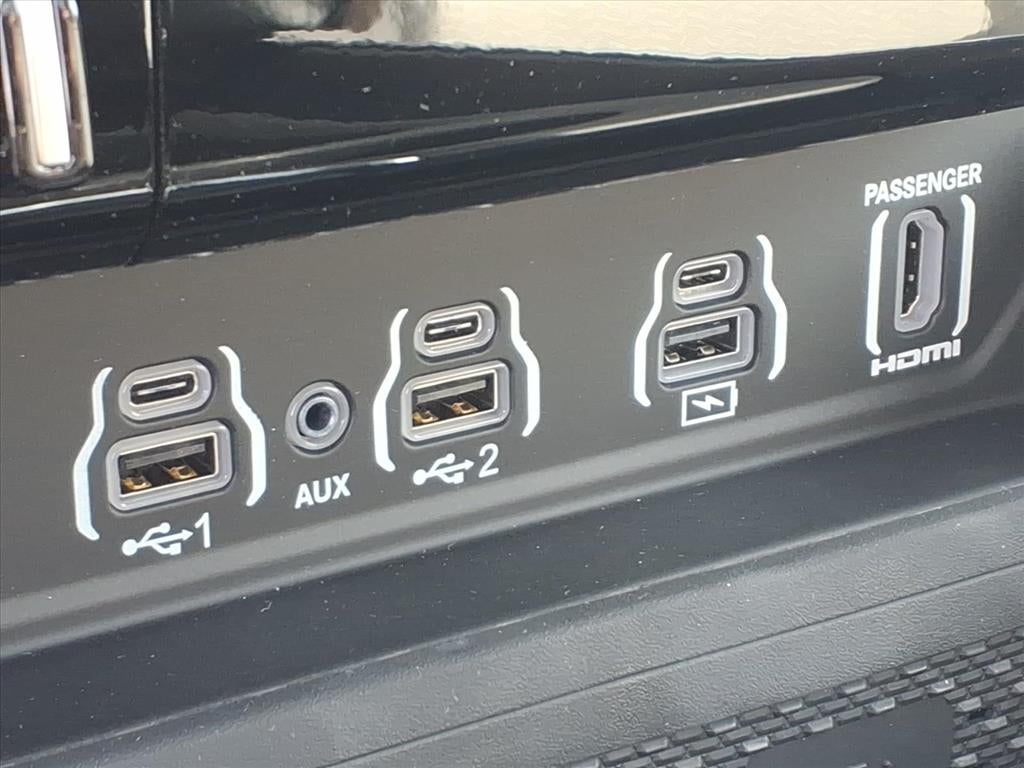 2025 RAM Ram 1500 RAM 1500 LARAMIE CREW CAB 4X4 5'7' BOX