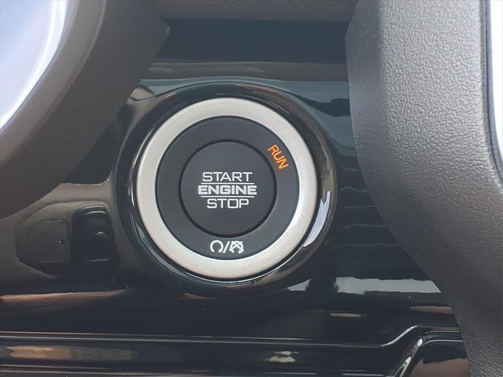 2025 RAM Ram 1500 RAM 1500 LARAMIE CREW CAB 4X4 5'7' BOX