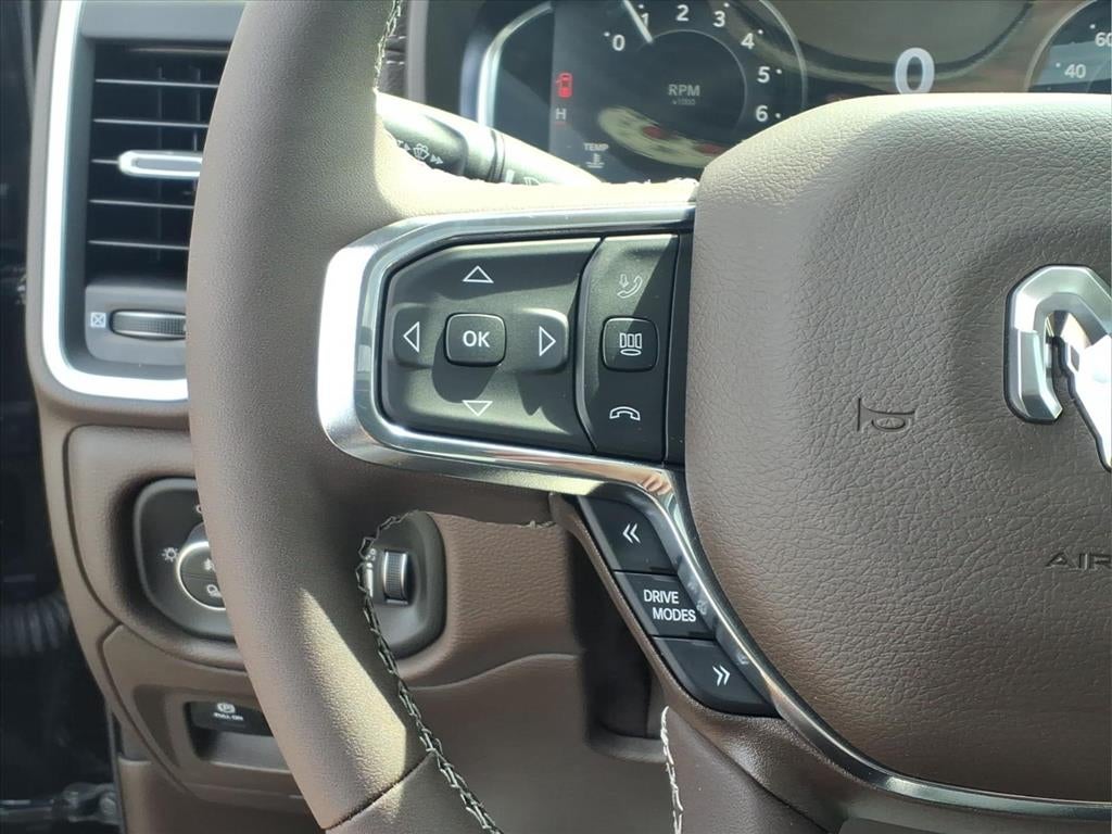 2025 RAM Ram 1500 RAM 1500 LARAMIE CREW CAB 4X4 5'7' BOX