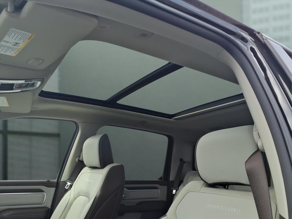 2025 RAM Ram 1500 RAM 1500 LARAMIE CREW CAB 4X4 5'7' BOX