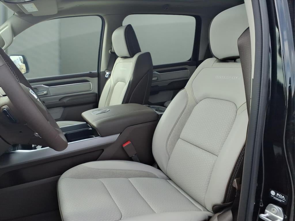 2025 RAM Ram 1500 RAM 1500 LARAMIE CREW CAB 4X4 5'7' BOX