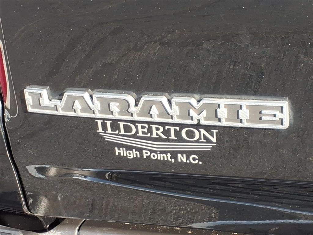 2022 RAM 1500 Laramie Crew Cab 4x4 5'7' Box