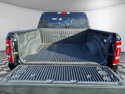 2022 RAM 1500 Laramie Crew Cab 4x4 5'7' Box