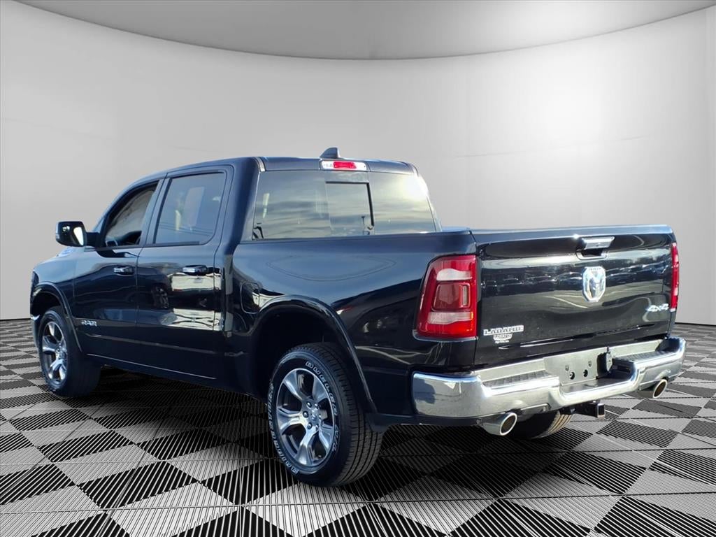 2022 RAM 1500 Laramie Crew Cab 4x4 5'7' Box