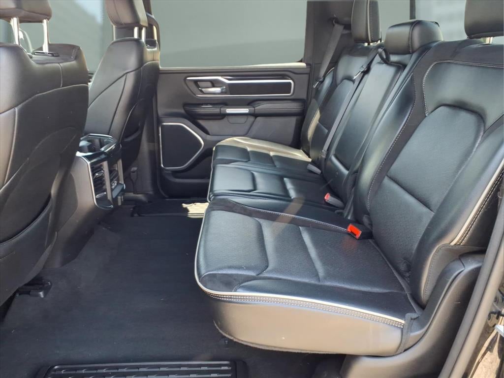 2022 RAM 1500 Laramie Crew Cab 4x4 5'7' Box