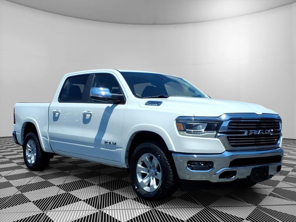 2022 RAM 1500 Laramie Crew Cab 4x4 5'7' Box