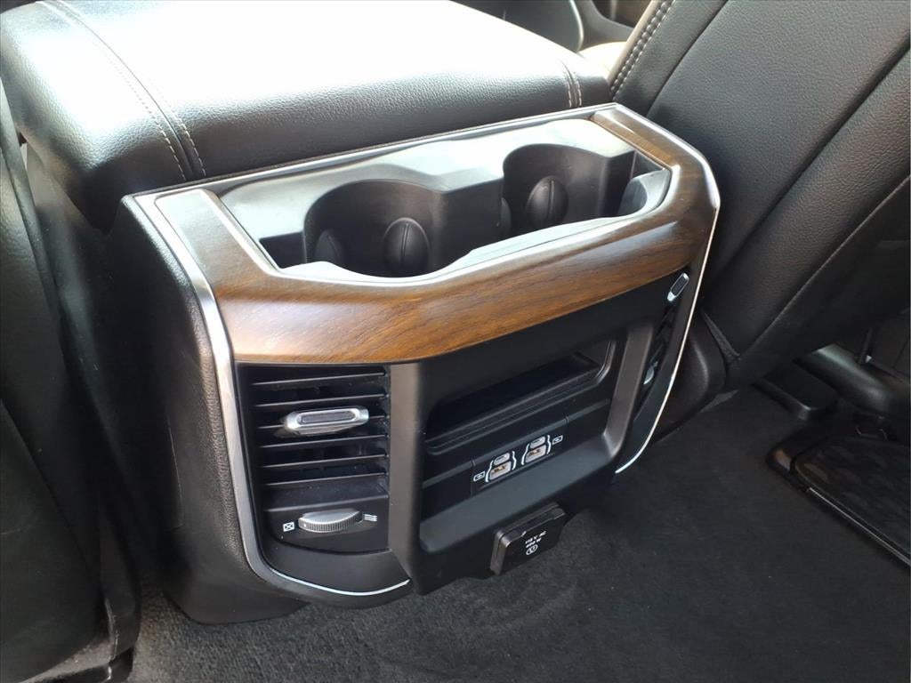 2022 RAM 1500 Laramie Crew Cab 4x4 5'7' Box