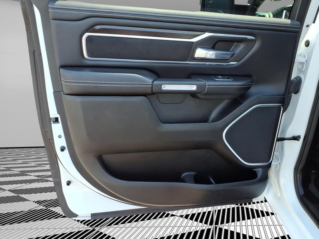 2022 RAM 1500 Laramie Crew Cab 4x4 5'7' Box