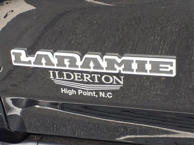 2020 RAM 1500 Laramie Crew Cab 4x4 5'7' Box