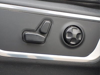 2020 RAM 1500 Laramie Crew Cab 4x4 5'7' Box