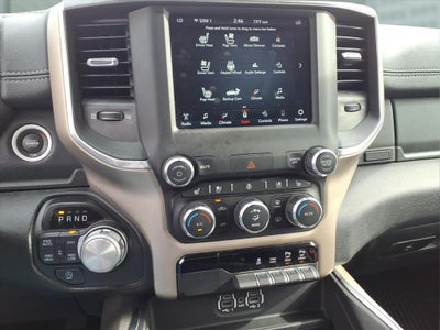 2020 RAM 1500 Laramie Crew Cab 4x4 5'7' Box