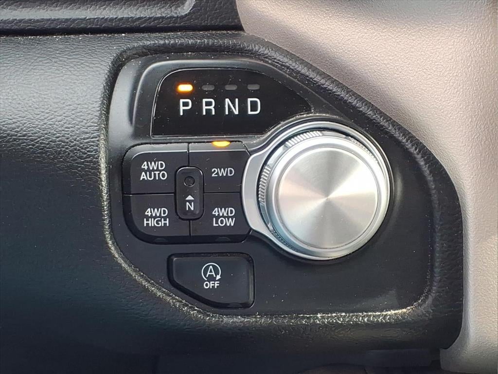 2020 RAM 1500 Laramie Crew Cab 4x4 5'7' Box