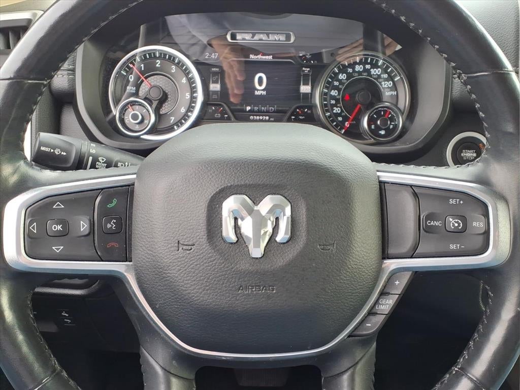 2020 RAM 1500 Laramie Crew Cab 4x4 5'7' Box