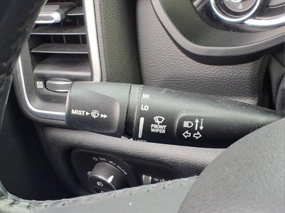 2020 RAM 1500 Laramie Crew Cab 4x4 5'7' Box