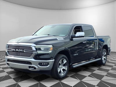 2020 RAM 1500 Laramie Crew Cab 4x4 5'7' Box