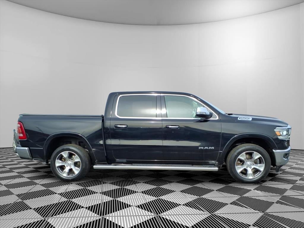 2020 RAM 1500 Laramie Crew Cab 4x4 5'7' Box